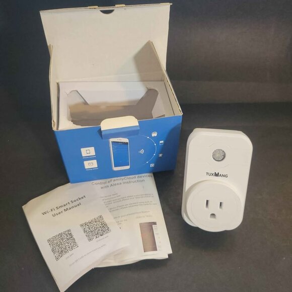 Tuxilang Smart Plug - Picture 1 of 7